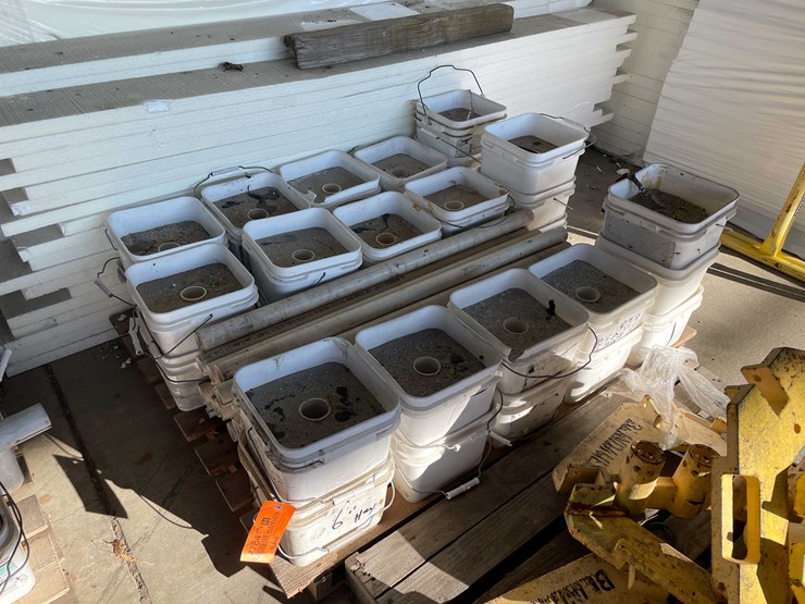 #2784-•-portable-safety-barrier-image-1