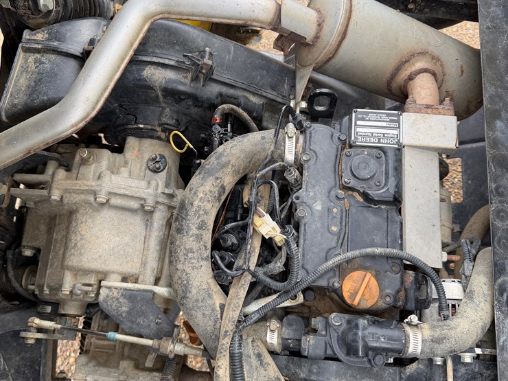 john-deere-gator-image-12