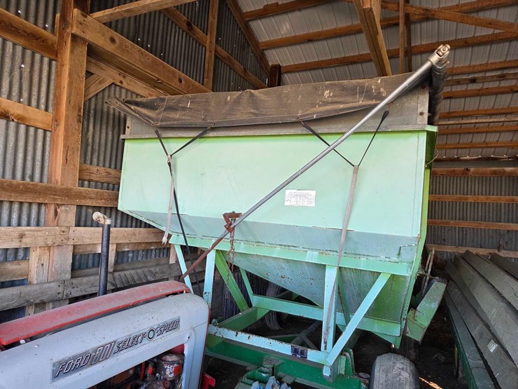 parker-gravity-wagon-on-gehl-running-gear-w/-roll-tarp-image-9