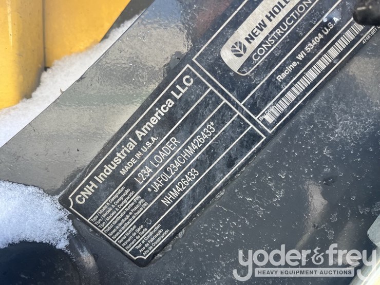 2017-new-holland-l234-image-41