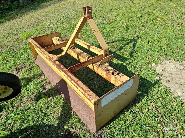 2005-sbx-5-box-blade-tractor-attachment-image-2