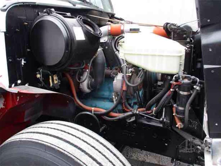 1984-international-s1900-image-15