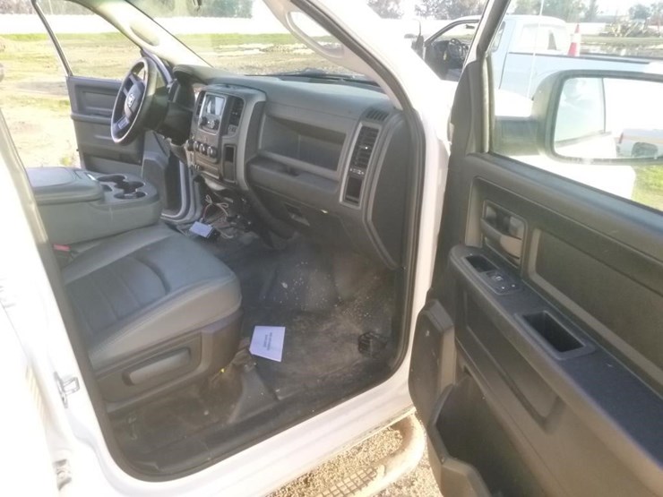 2014-dodge-1500-image-15