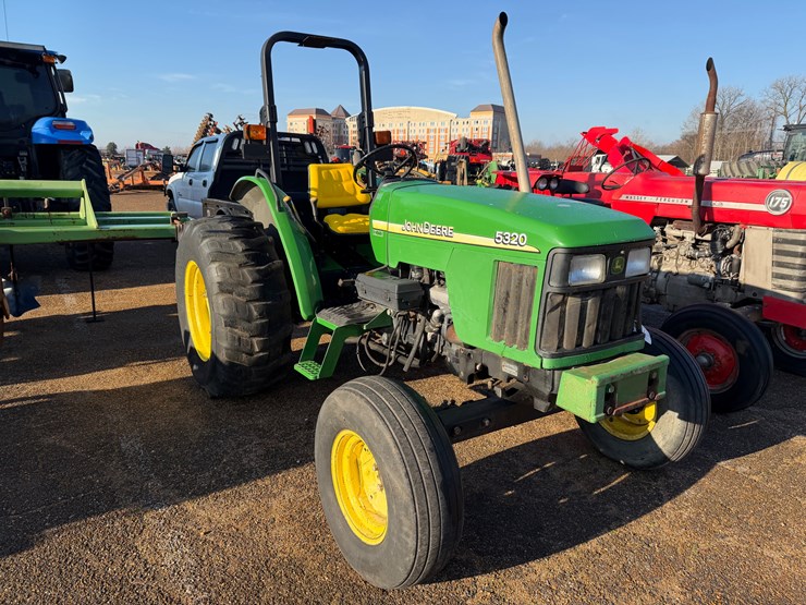john-deere-5320-image-3