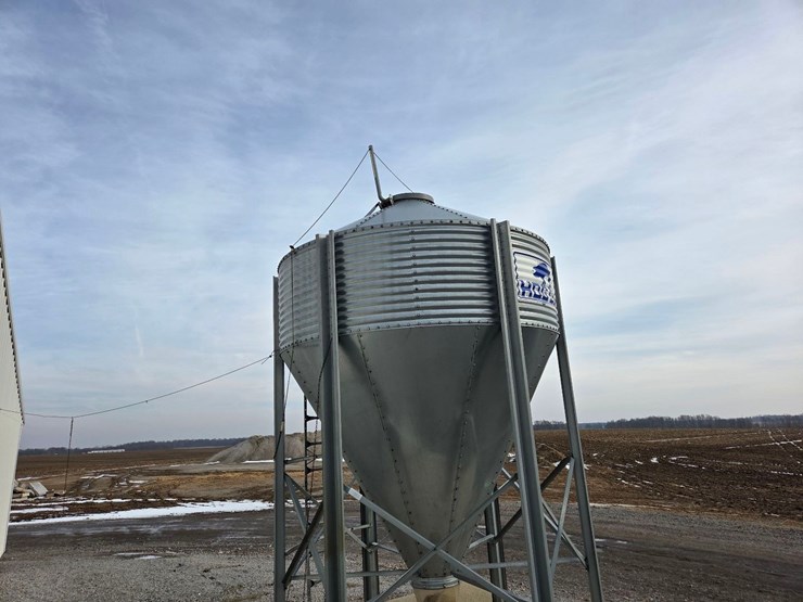 6-ton-hog-slat-feed-bin-image-3