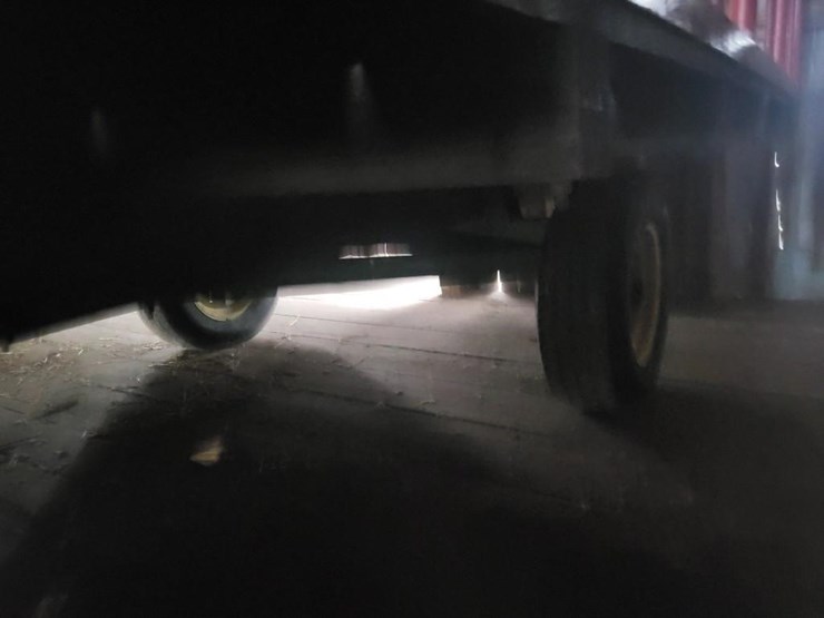 john-deere-18-image-28