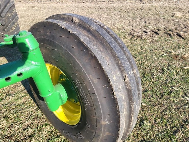 john-deere-4520-image-13