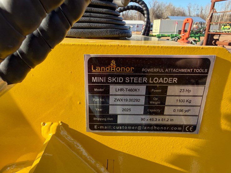 #7813-•-land-honor-lhrt460k1-mini-skid-steer-image-6