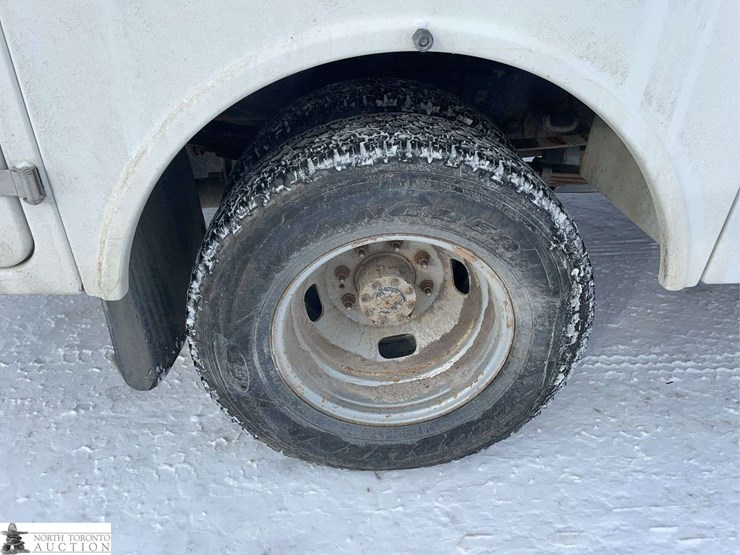 2012-ford-f350-image-22