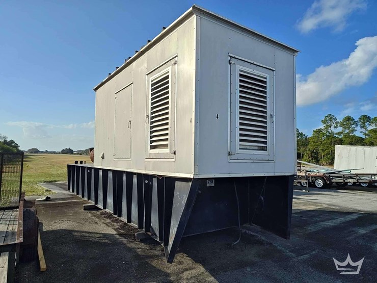 2009-cummins-defk-5769829-500kw-standby-generator-image-1