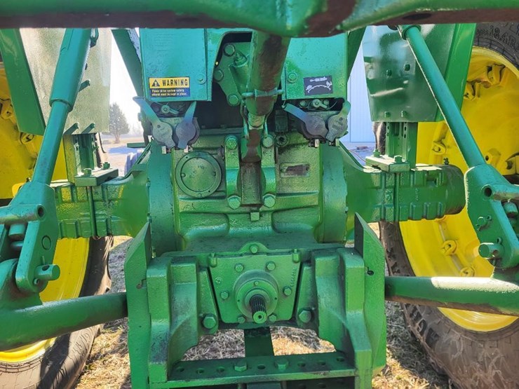 john-deere-4520-image-29