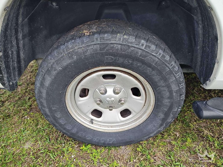 2017-dodge-1500-image-24