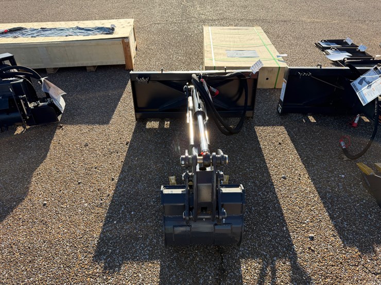 #7816-•-land-honor-big-arm-backhoe-for-skid-steer-image-5