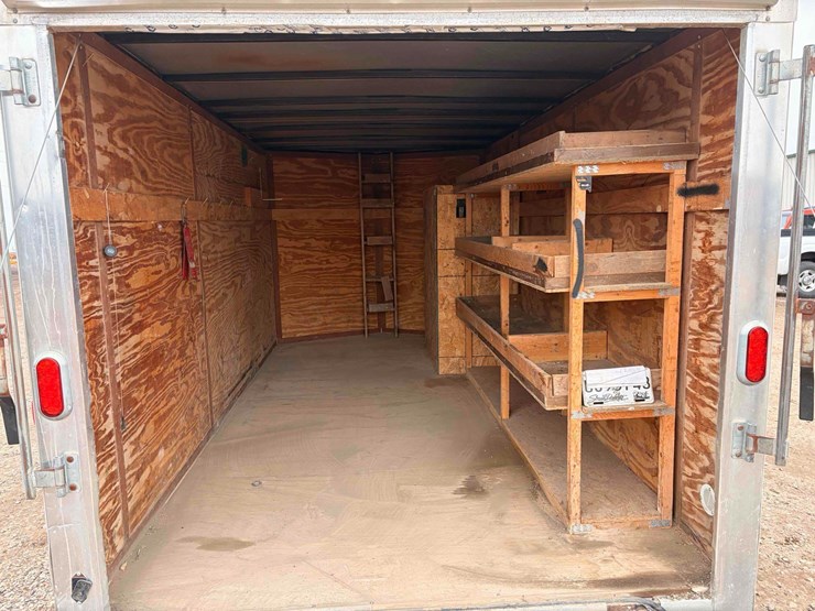 2012-carry-on-enclosed-trailer-image-10