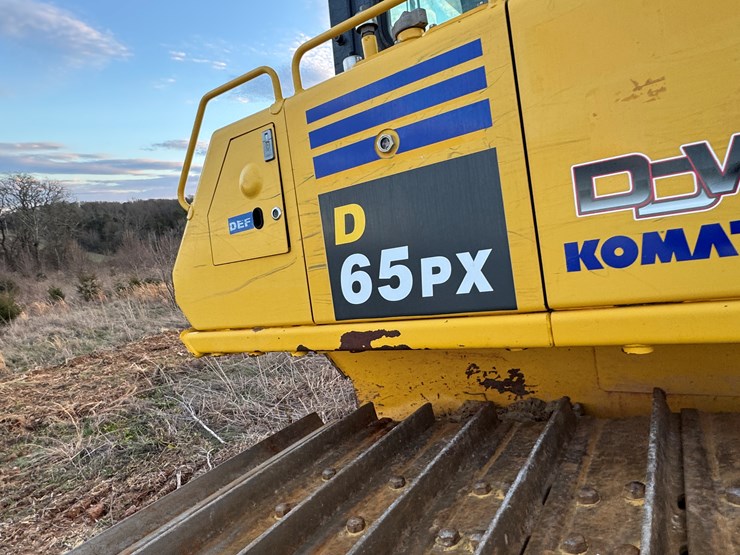 komatsu-d65px-image-33
