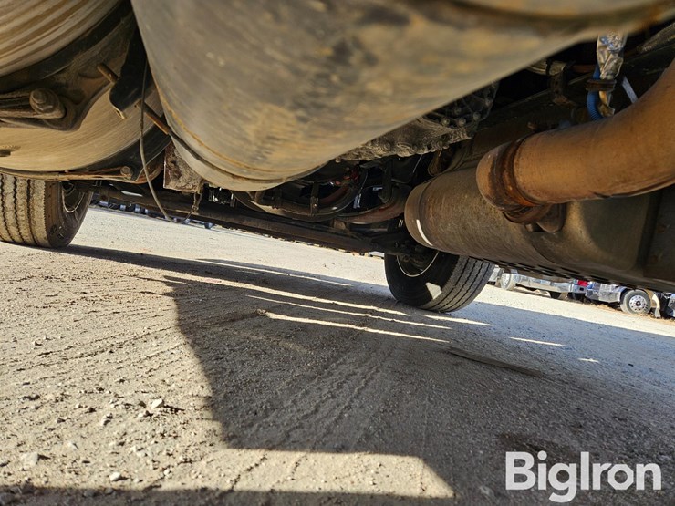 2017-freightliner-cascadia-125-image-13