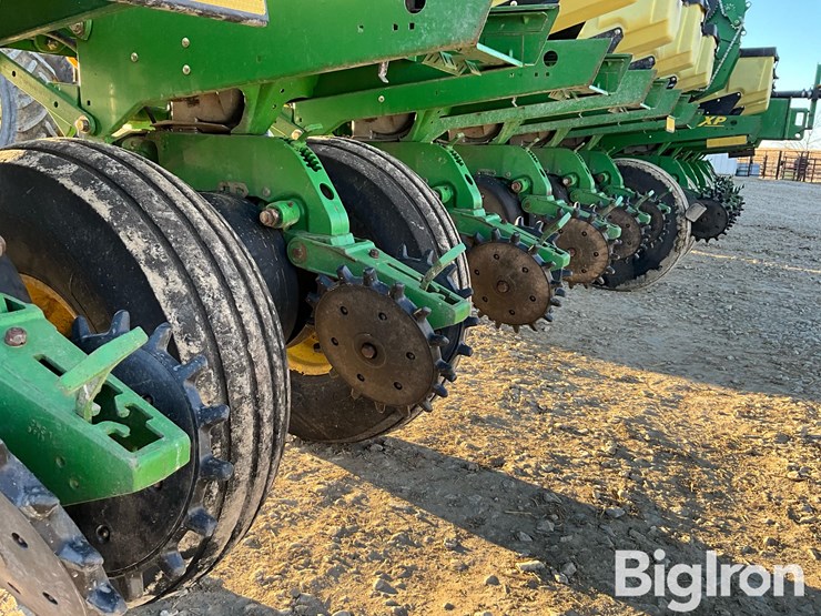 2009-john-deere-1770nt-image-14