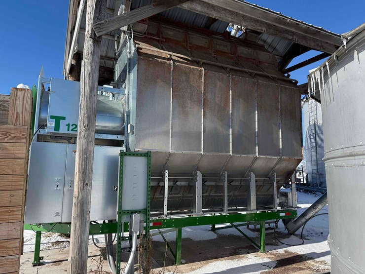 2023-sukup-t-121-dryer-image-4