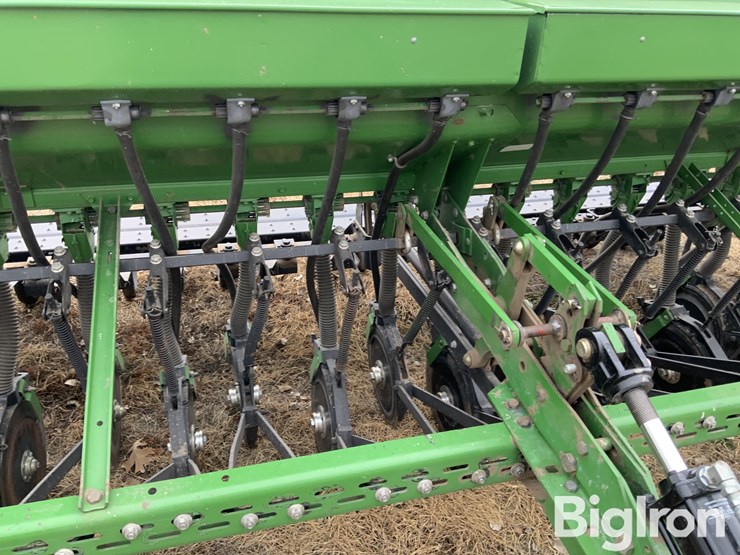 john-deere-8300-image-20