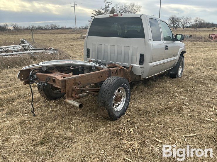 2006-gmc-sierra-2500-image-5