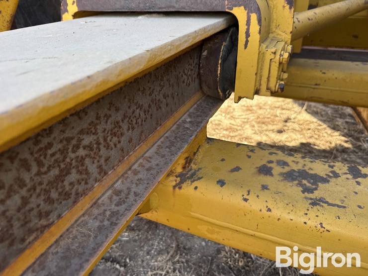 caterpillar-60-image-17