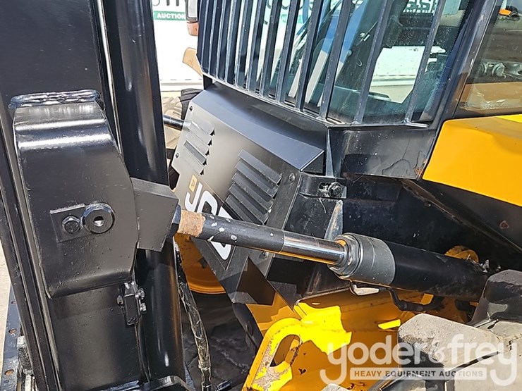 2017-jcb-926-image-13