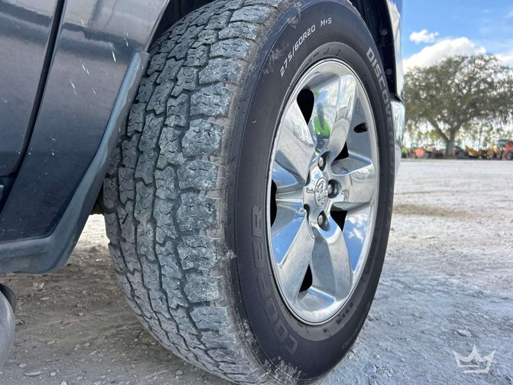 2013-dodge-1500-image-27