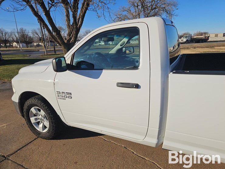 2020-dodge-1500-image-17