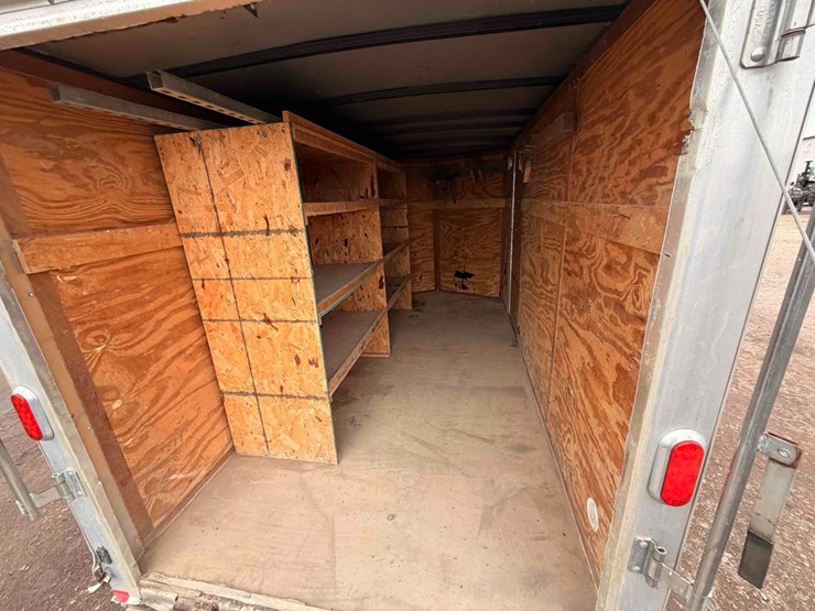 2012-dct-enclosed-trailer-image-10