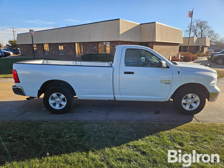 2020-dodge-1500-image-4