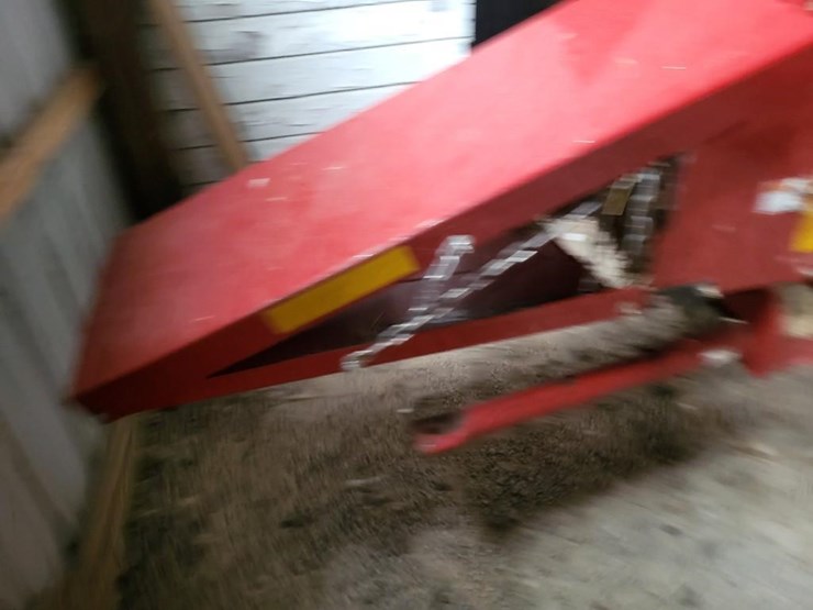 2011-new-holland-bc5070-image-7