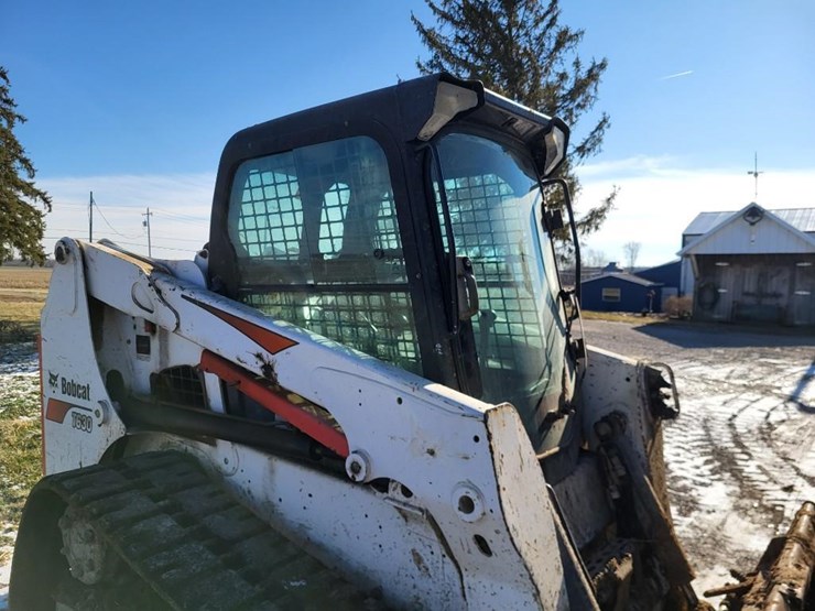 2017-bobcat-t630-image-31