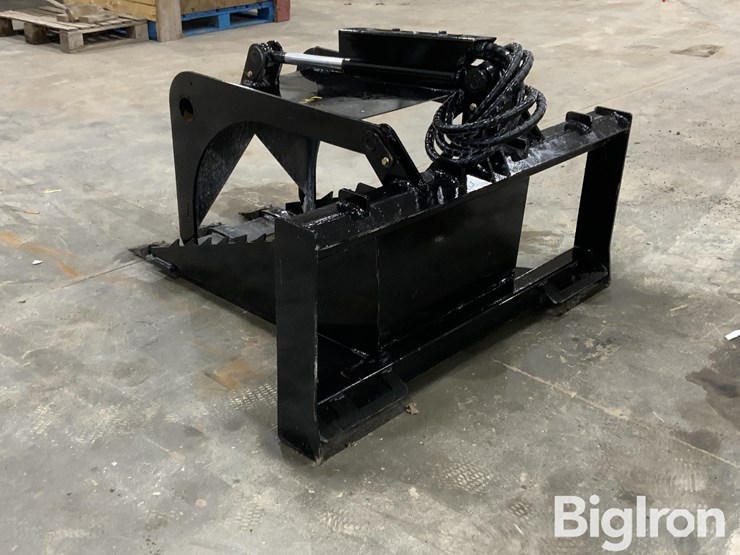 2025-giyi-sgb20-skid-steer-stump-grab-bucket-image-7