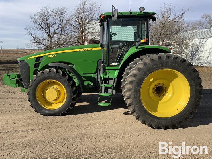 2007-john-deere-8230-image-8