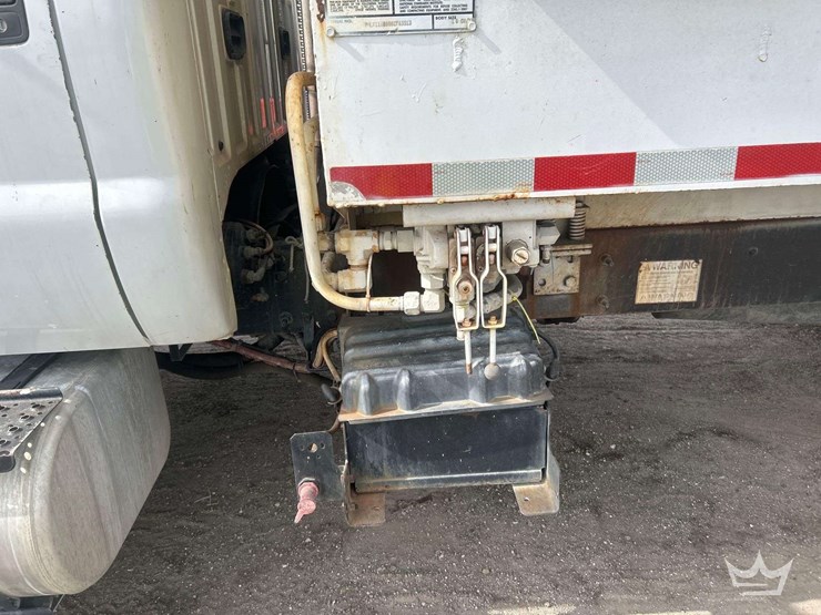 2013-ford-f750-image-22