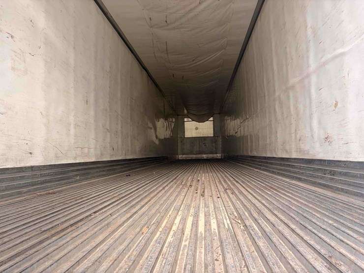 2010-utility-3000r-reefer-image-8