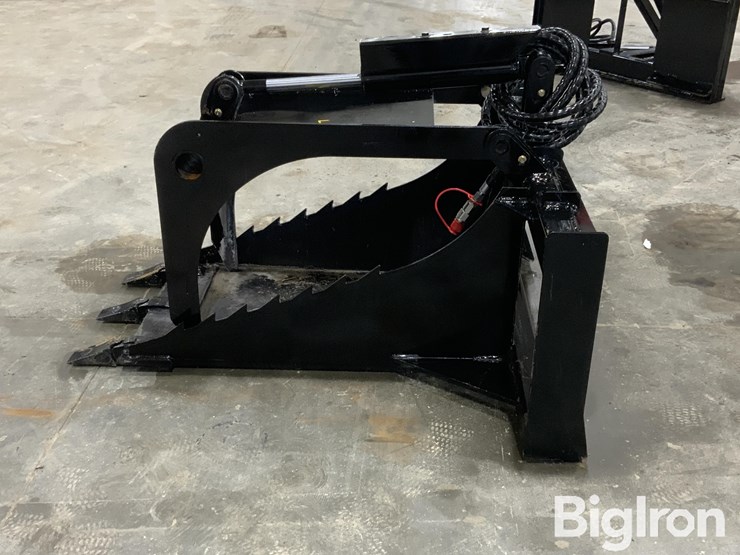 2025-giyi-sgb20-skid-steer-stump-grab-bucket-image-8