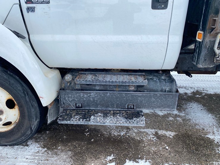 2012-ford-f650-image-27