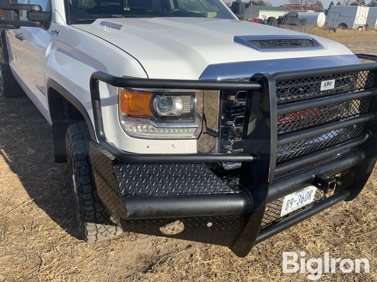 2019-gmc-sierra-2500-image-13