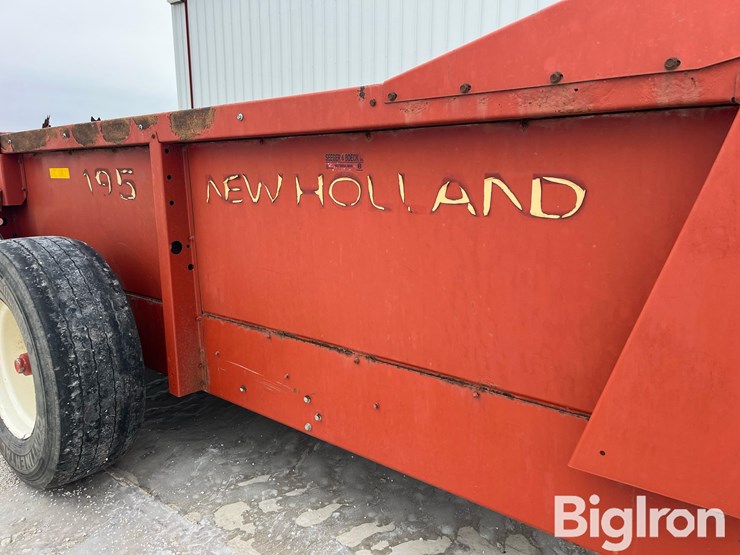 new-holland-195-image-18