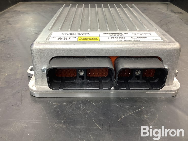 2023-trimble-48036776-nav-controller-iii-image-4