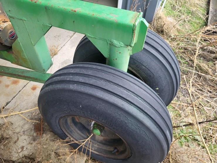 nurse-tender-w/cart-image-13