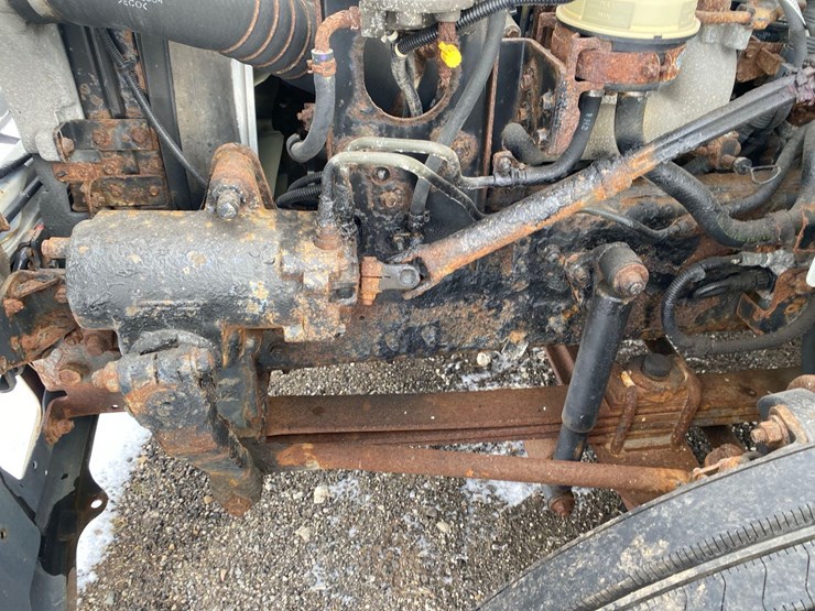 2018-hino-338-image-36