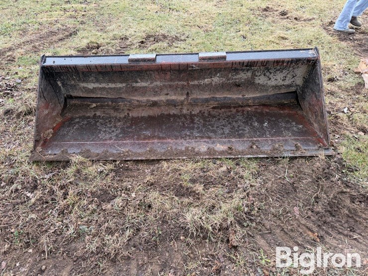 aim-83"-skid-steer-commodity-bucket-image-2