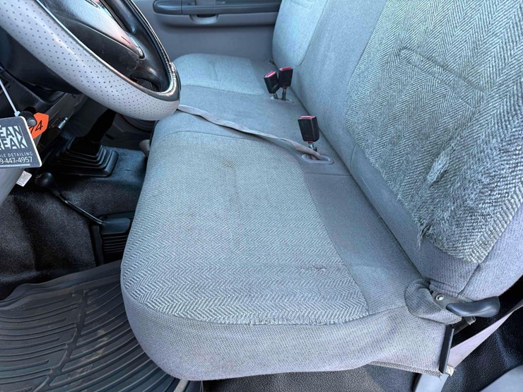 2001-ford-f350-xl-image-43