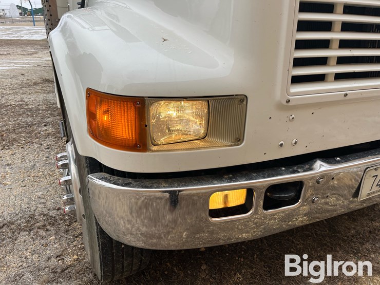 2000-international-4900-image-9