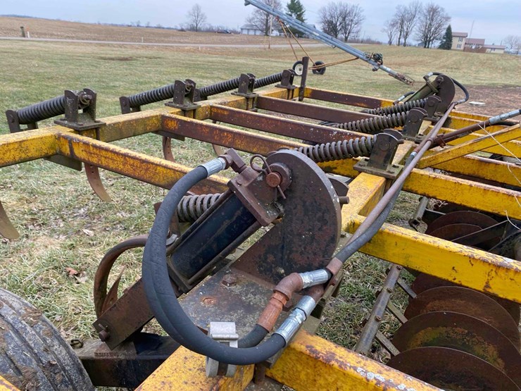 landoll-disc-chisel-image-14