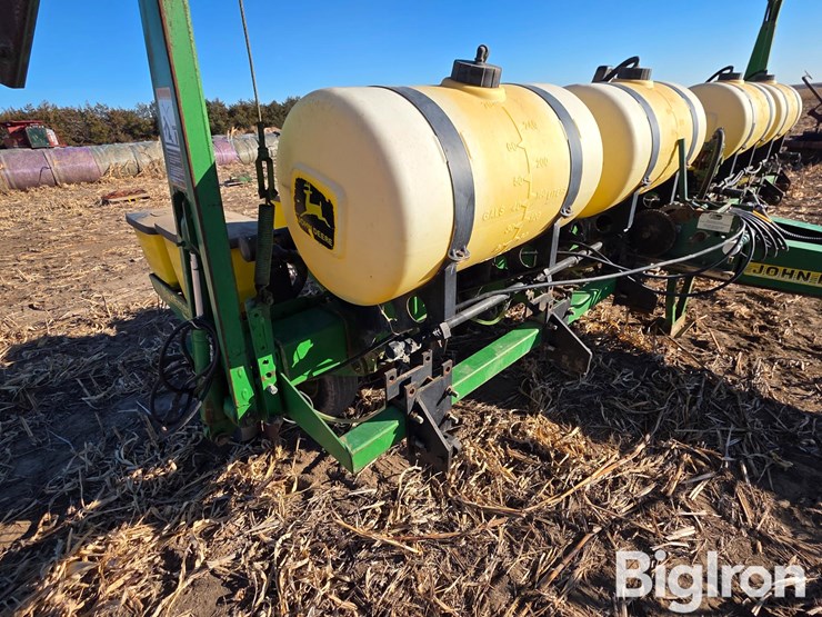 john-deere-1750-image-18