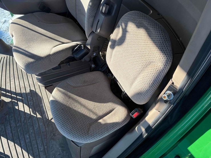 2016-john-deere-s660-image-59