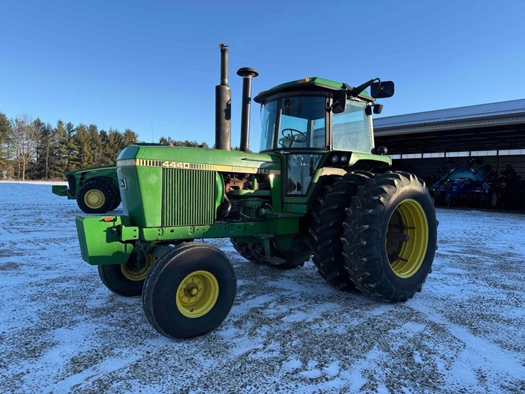 1979-john-deere-4440-image-1